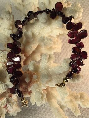Vintage Natural Rhodolite Garnet Chip Bracelet